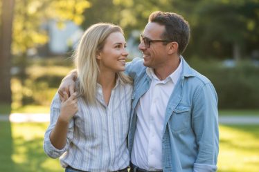 Comment utiliser les dons familiaux et les abattements fiscaux pour transmettre son patrimoine en payant moins d’impôts