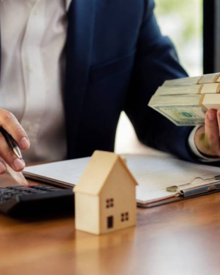 Cash out definition : que signifie ce terme en investissement ?